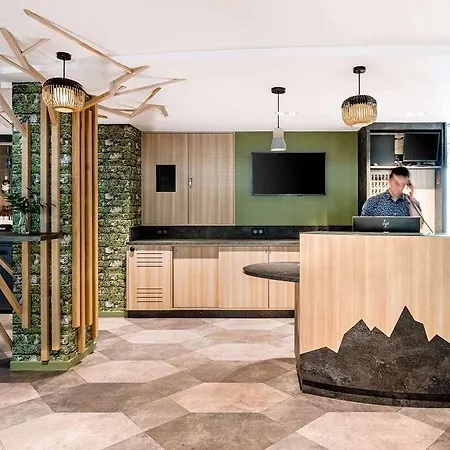 Ibis Styles Centre Gare Hotel 3*