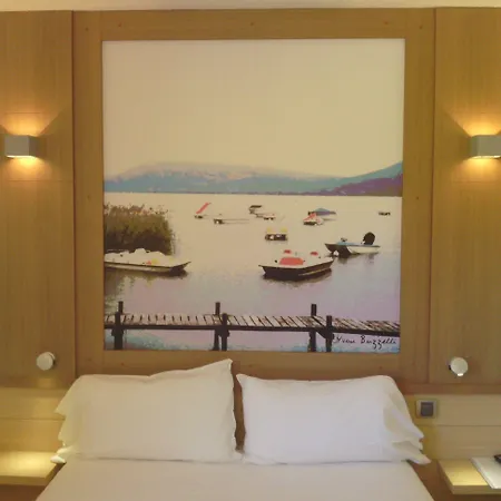 Hotel Ibis Styles Centre Gare Annecy