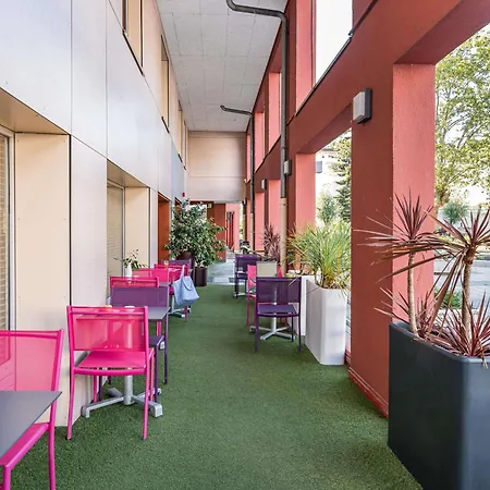 Ibis Styles Centre Gare Szálloda Annecy